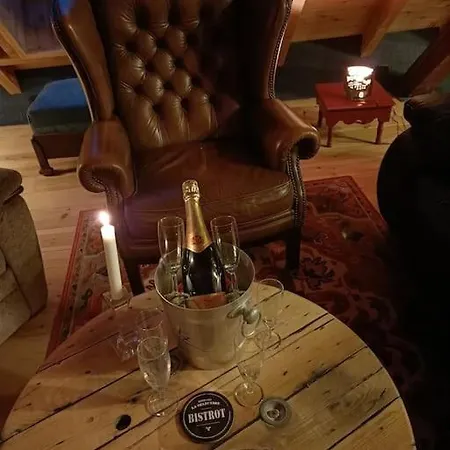 Holiday home Chez Pierrette Et Eugene Prix Nuitee/10 Personne *